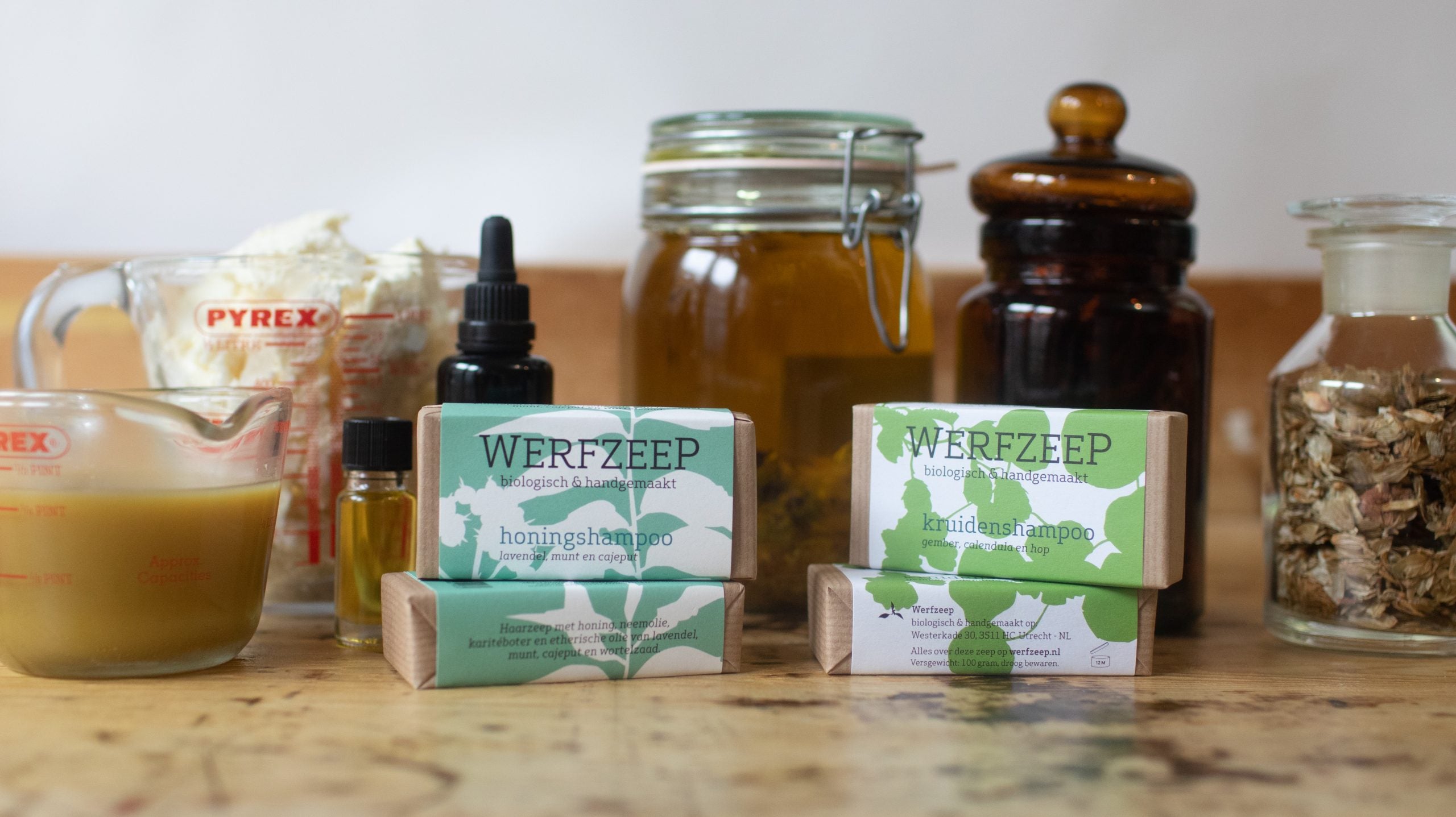 Werfzeep haarzeep shampoobar shampoo haarzepen honingshampoo kruidenshampoo
